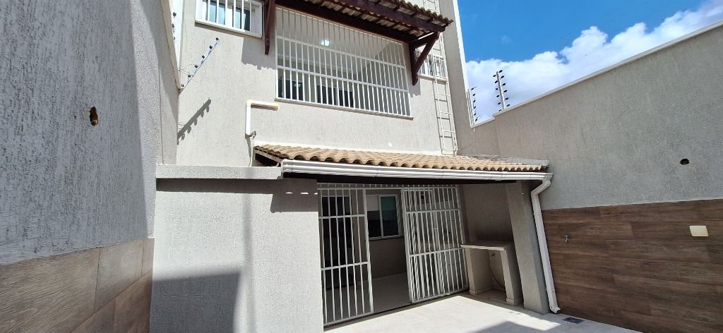 Casa à venda com 4 quartos, 162m² - Foto 30