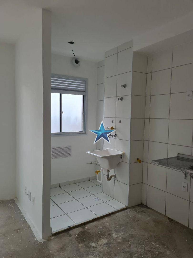 Apartamento à venda com 2 quartos, 38m² - Foto 3