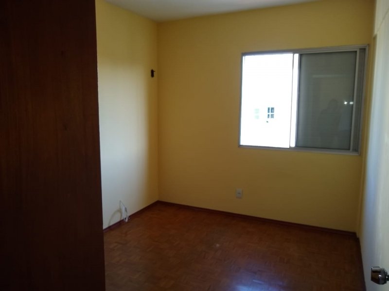 Apartamento à venda com 2 quartos, 62m² - Foto 8