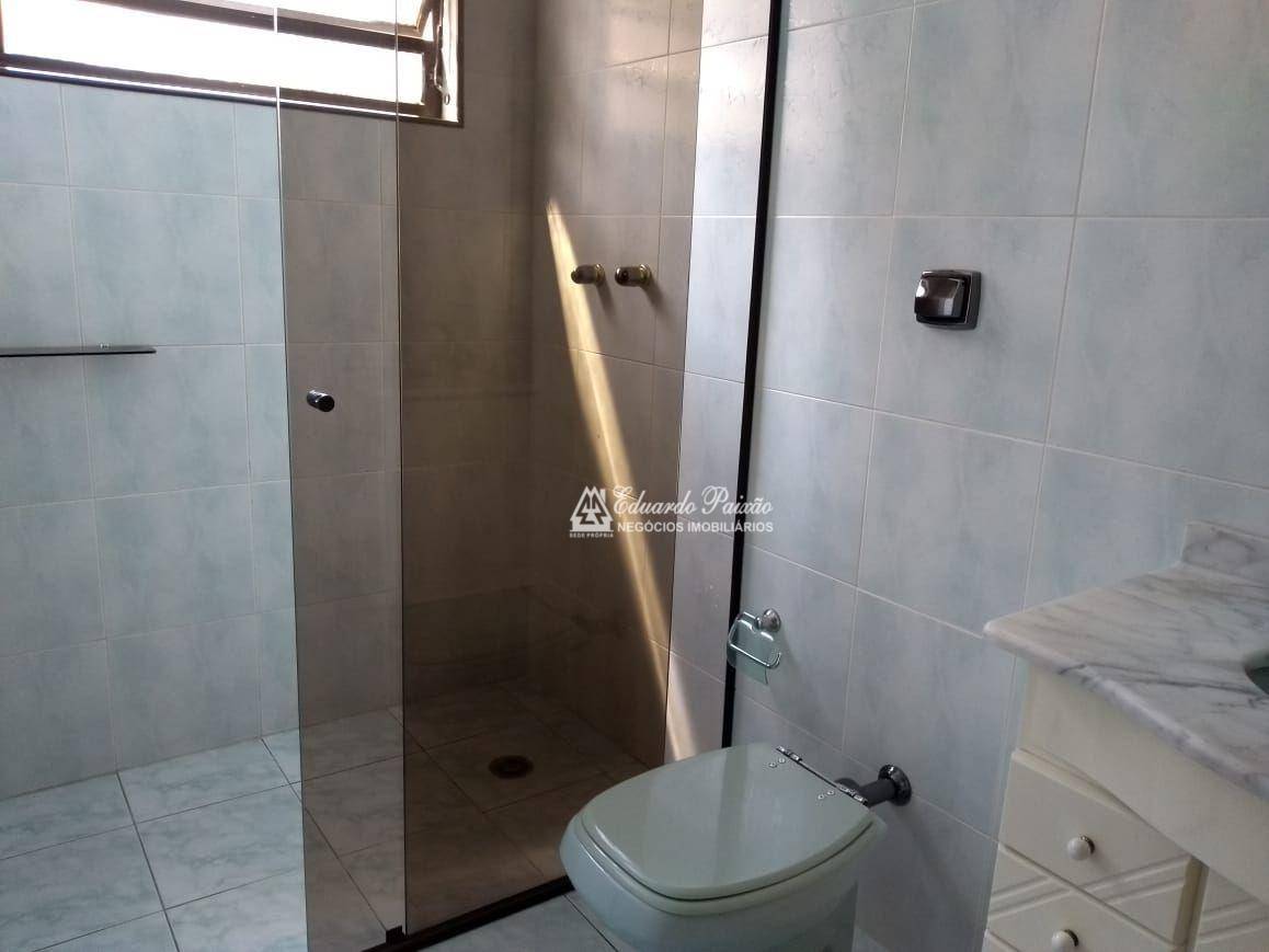 Casa à venda com 3 quartos, 305m² - Foto 11