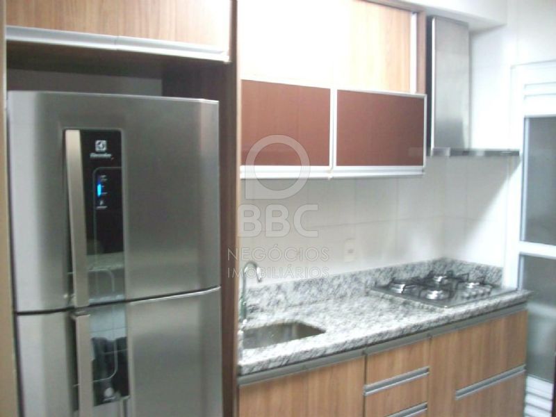 Apartamento à venda com 2 quartos, 80m² - Foto 7