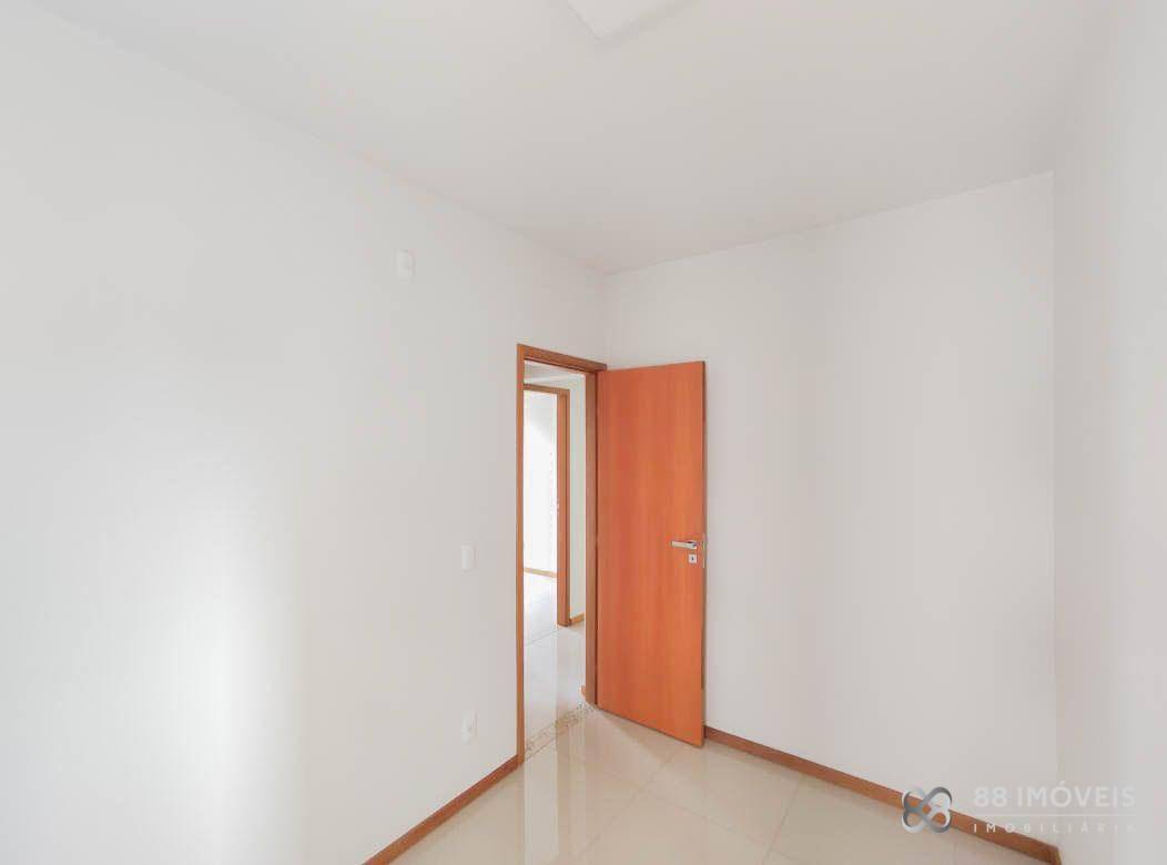 Apartamento à venda com 3 quartos, 60m² - Foto 13