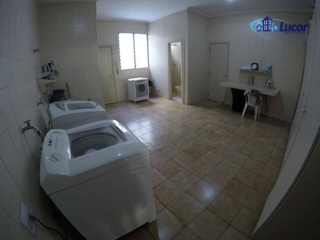 Casa à venda com 6 quartos, 1000m² - Foto 13