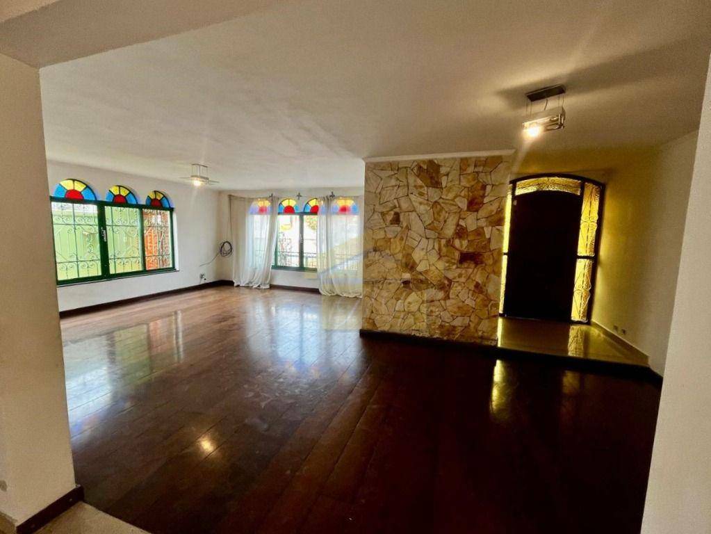 Sobrado à venda com 3 quartos, 347m² - Foto 3