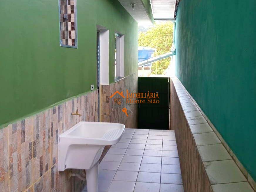 Sobrado à venda com 5 quartos, 200m² - Foto 2