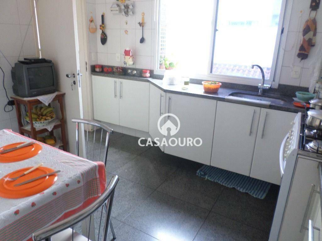 Apartamento à venda com 3 quartos, 95m² - Foto 14