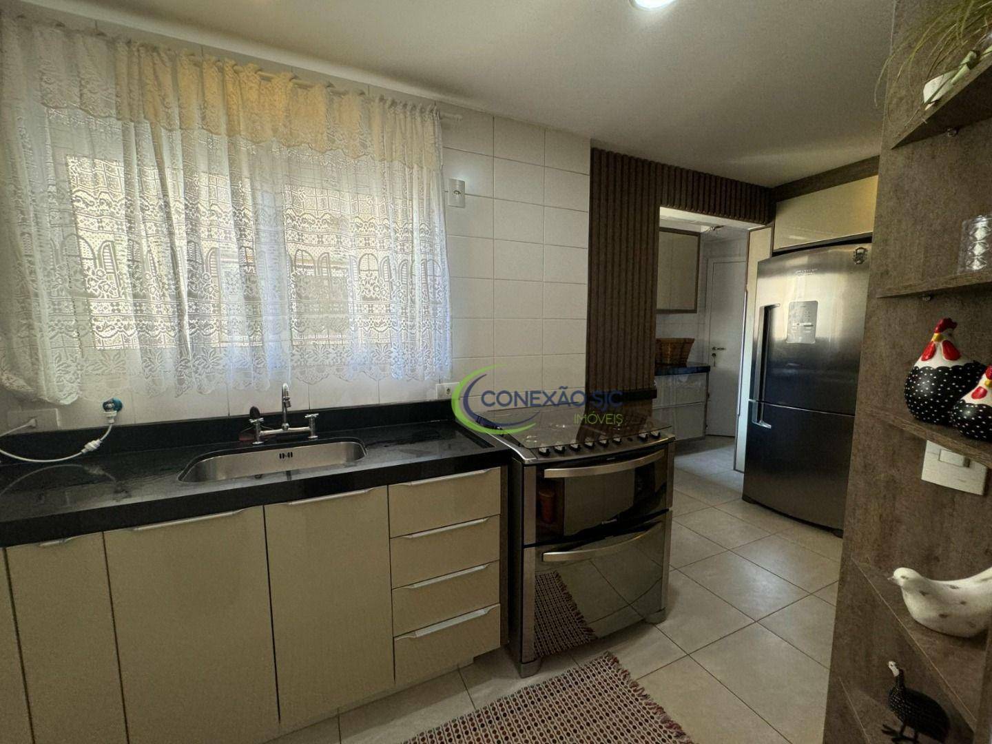 Apartamento à venda com 2 quartos, 125m² - Foto 10