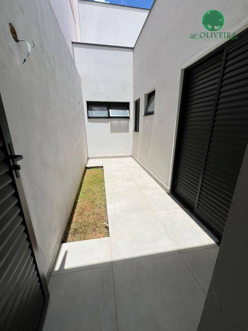 Casa de Condomínio à venda com 3 quartos, 146m² - Foto 2