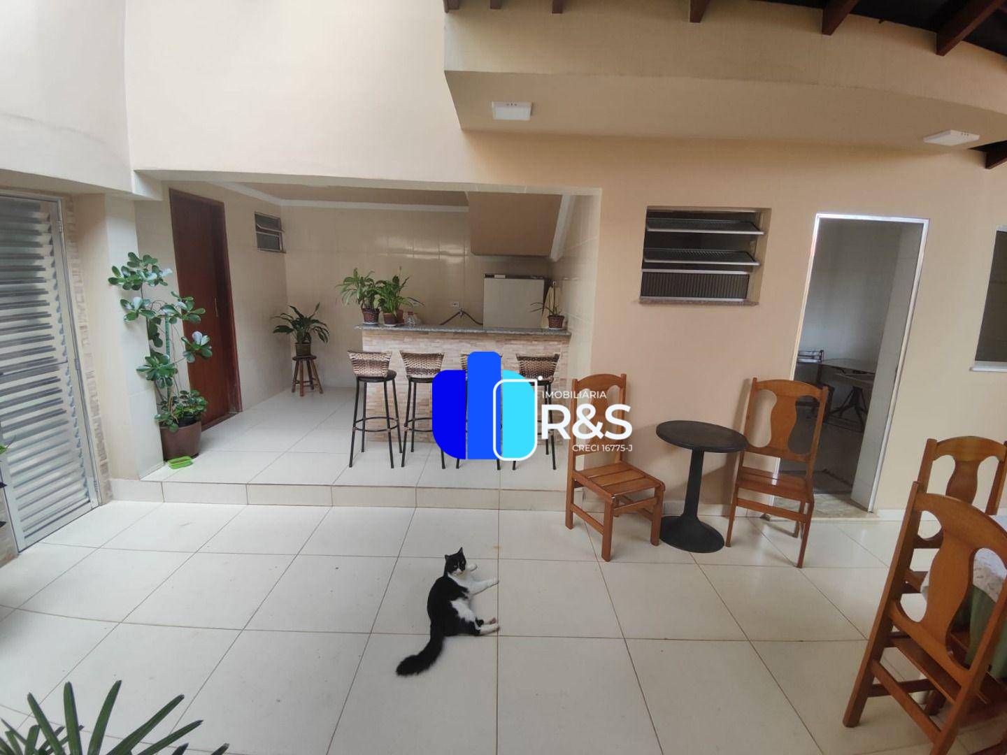 Casa à venda com 5 quartos, 280m² - Foto 11