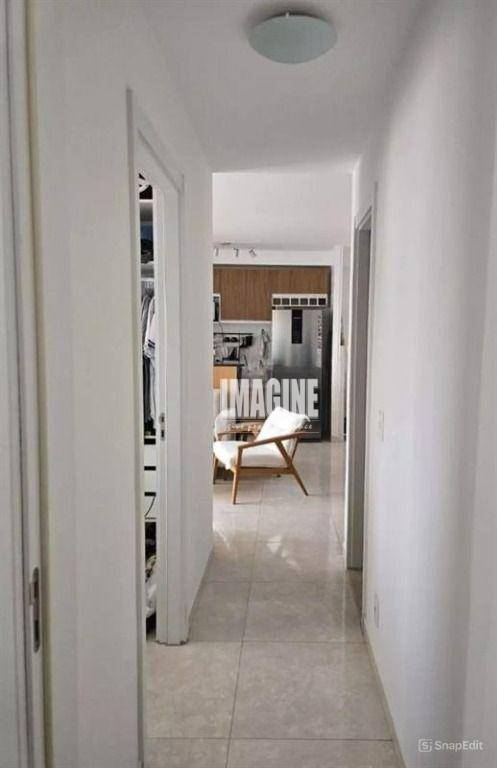 Apartamento à venda com 2 quartos, 70m² - Foto 8