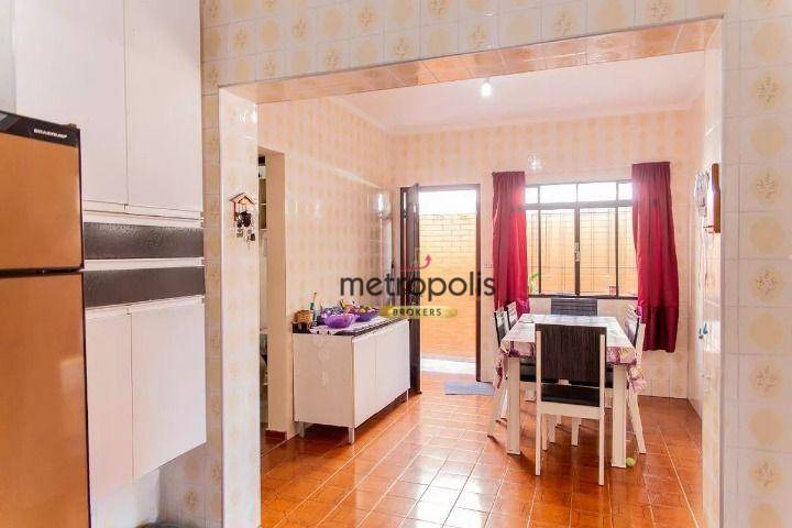 Casa à venda com 5 quartos, 227m² - Foto 4