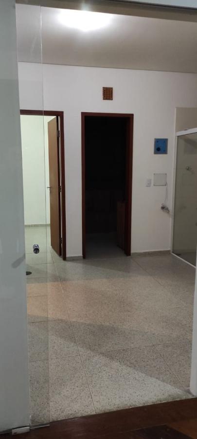 Casa para alugar com 5 quartos, 1360m² - Foto 30