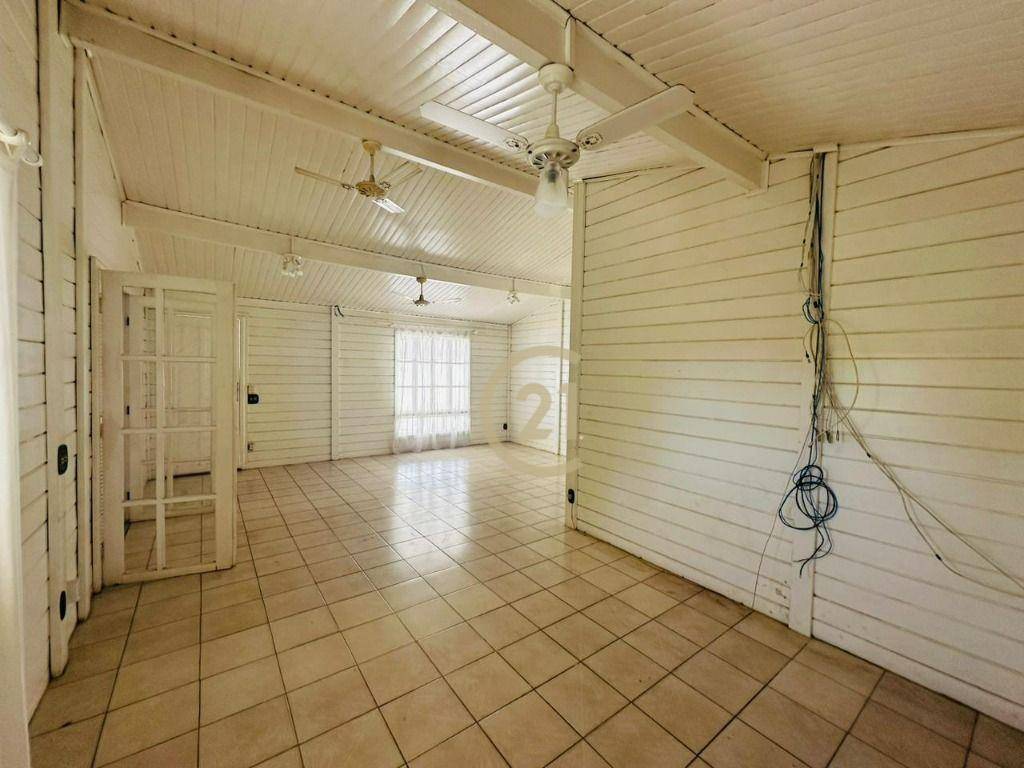 Chácara à venda com 3 quartos, 330m² - Foto 17