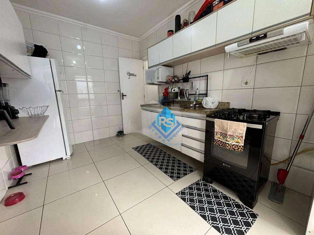 Apartamento à venda com 2 quartos, 70m² - Foto 4