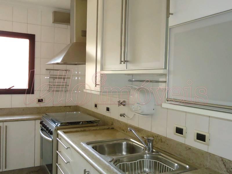 Apartamento para alugar com 3 quartos, 143m² - Foto 23