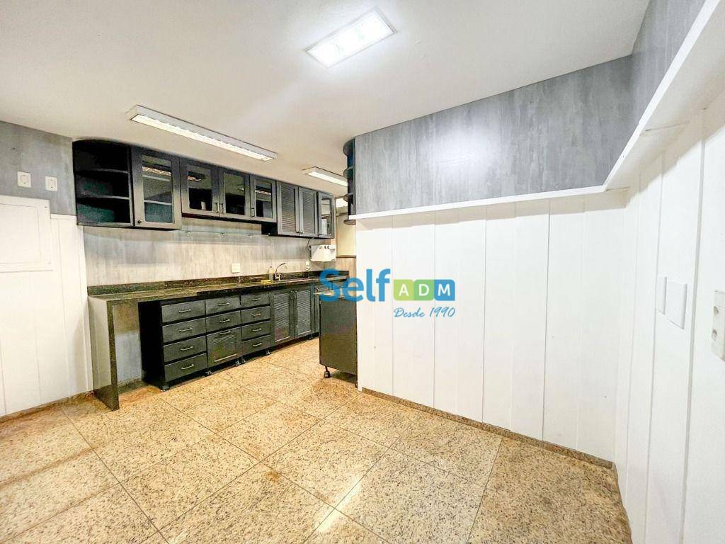 Apartamento para alugar com 4 quartos, 140m² - Foto 15