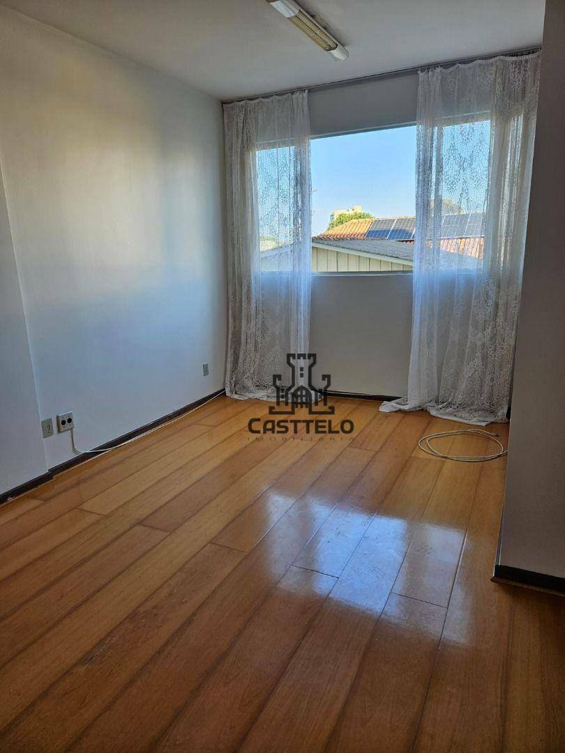 Apartamento à venda com 2 quartos, 61m² - Foto 4