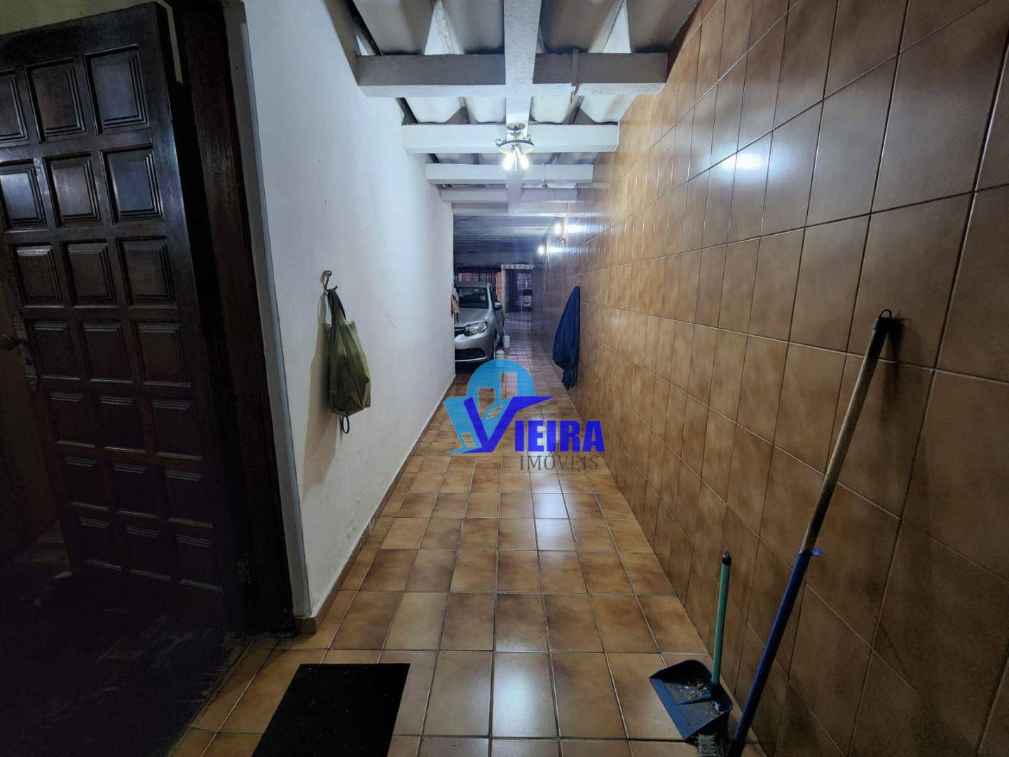 Casa à venda com 3 quartos, 304m² - Foto 18