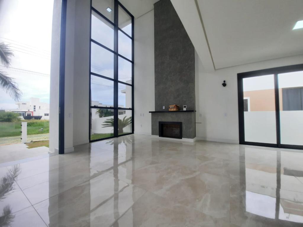 Casa à venda com 4 quartos, 252m² - Foto 15