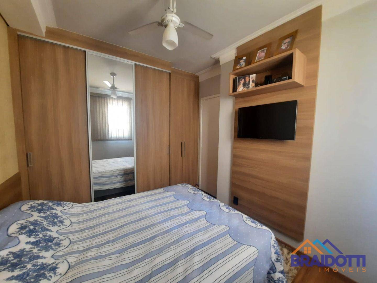 Apartamento à venda com 2 quartos, 45m² - Foto 12