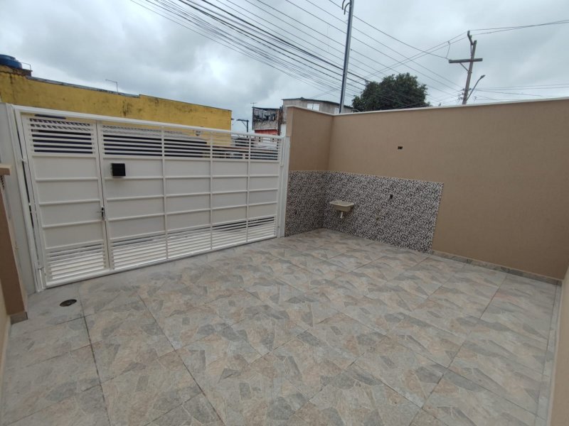 Sobrado à venda com 2 quartos, 68m² - Foto 3