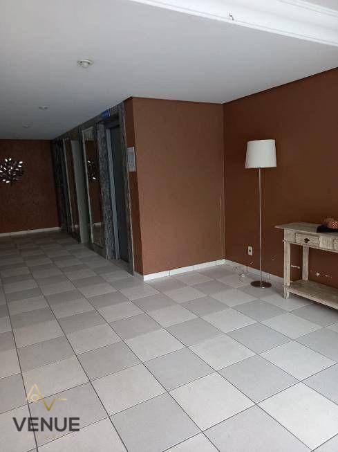 Apartamento à venda com 2 quartos, 62m² - Foto 10