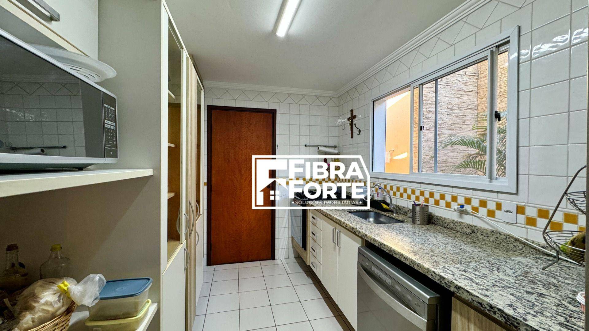 Casa de Condomínio para alugar com 3 quartos, 200m² - Foto 25