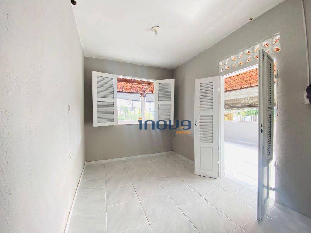 Casa para alugar com 3 quartos, 67m² - Foto 5