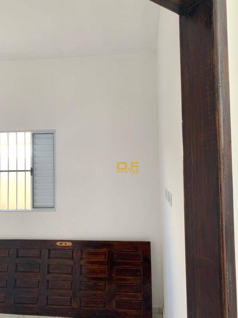 Casa à venda com 2 quartos, 1m² - Foto 5