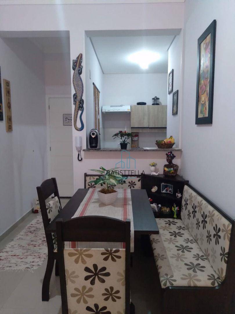 Apartamento à venda com 2 quartos, 75m² - Foto 10