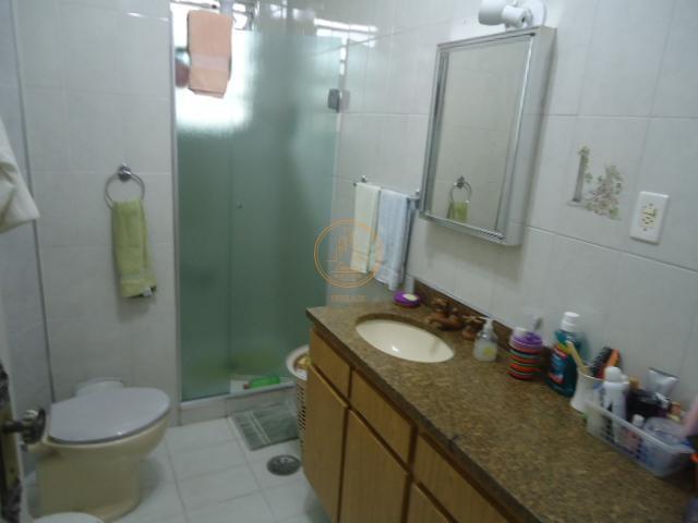 Apartamento à venda com 2 quartos, 72m² - Foto 11