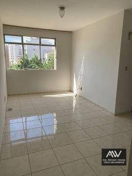 Apartamento para alugar com 2 quartos, 55m² - Foto 7