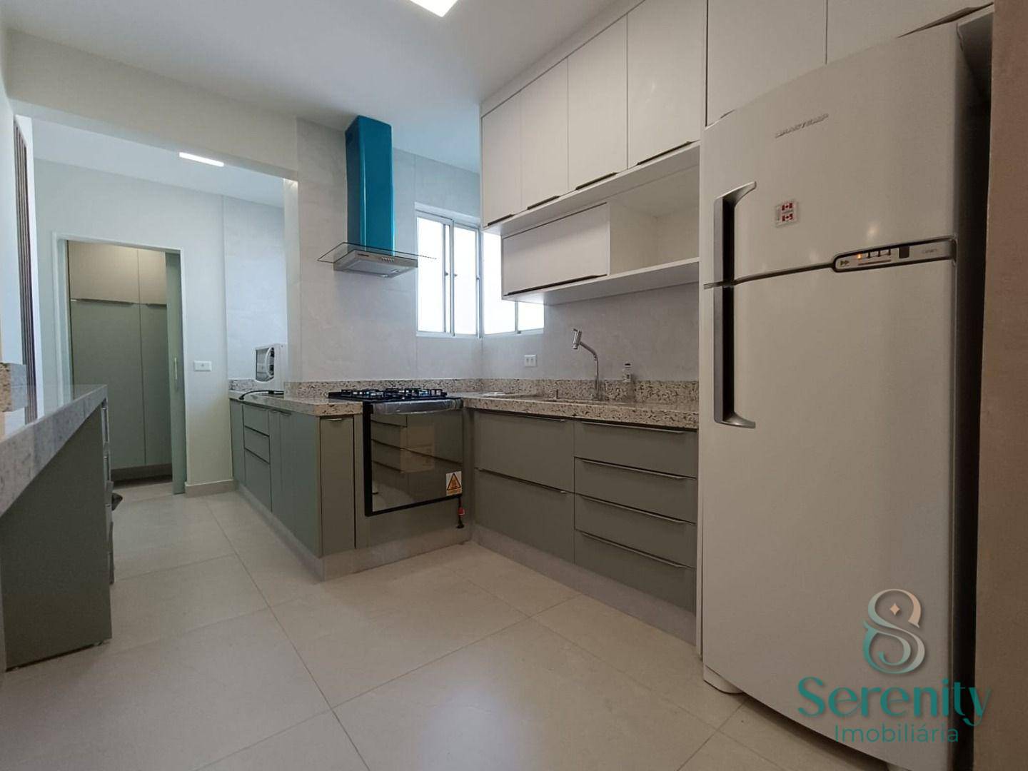 Apartamento para alugar com 3 quartos, 98m² - Foto 7