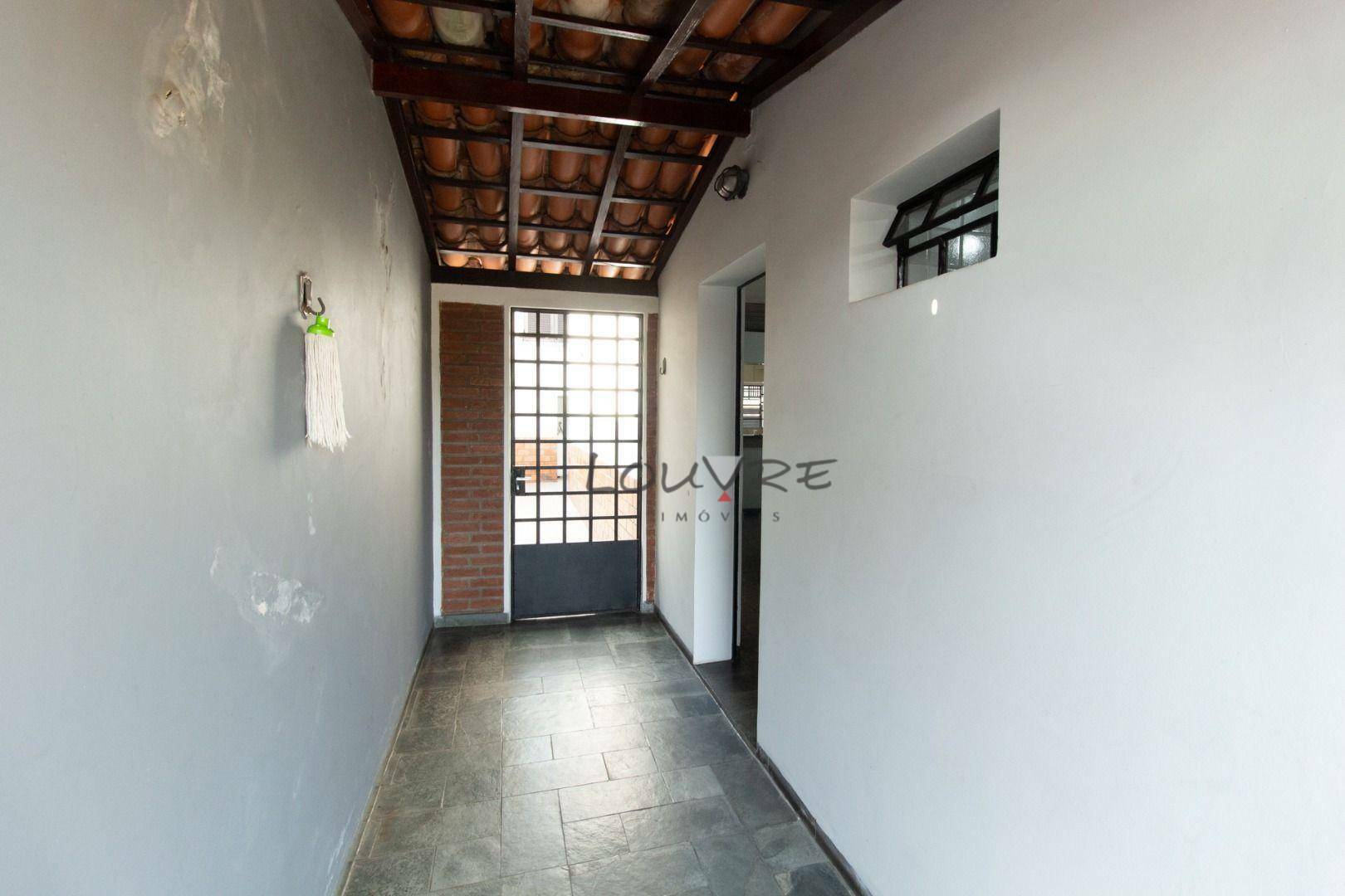 Casa à venda com 3 quartos, 191m² - Foto 8