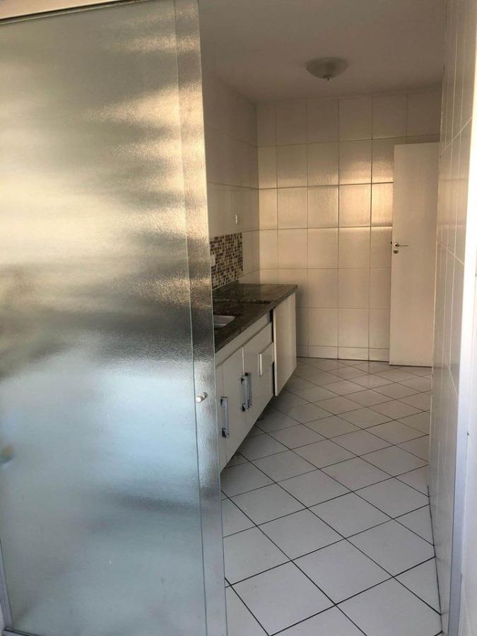 Apartamento à venda com 2 quartos, 60m² - Foto 5