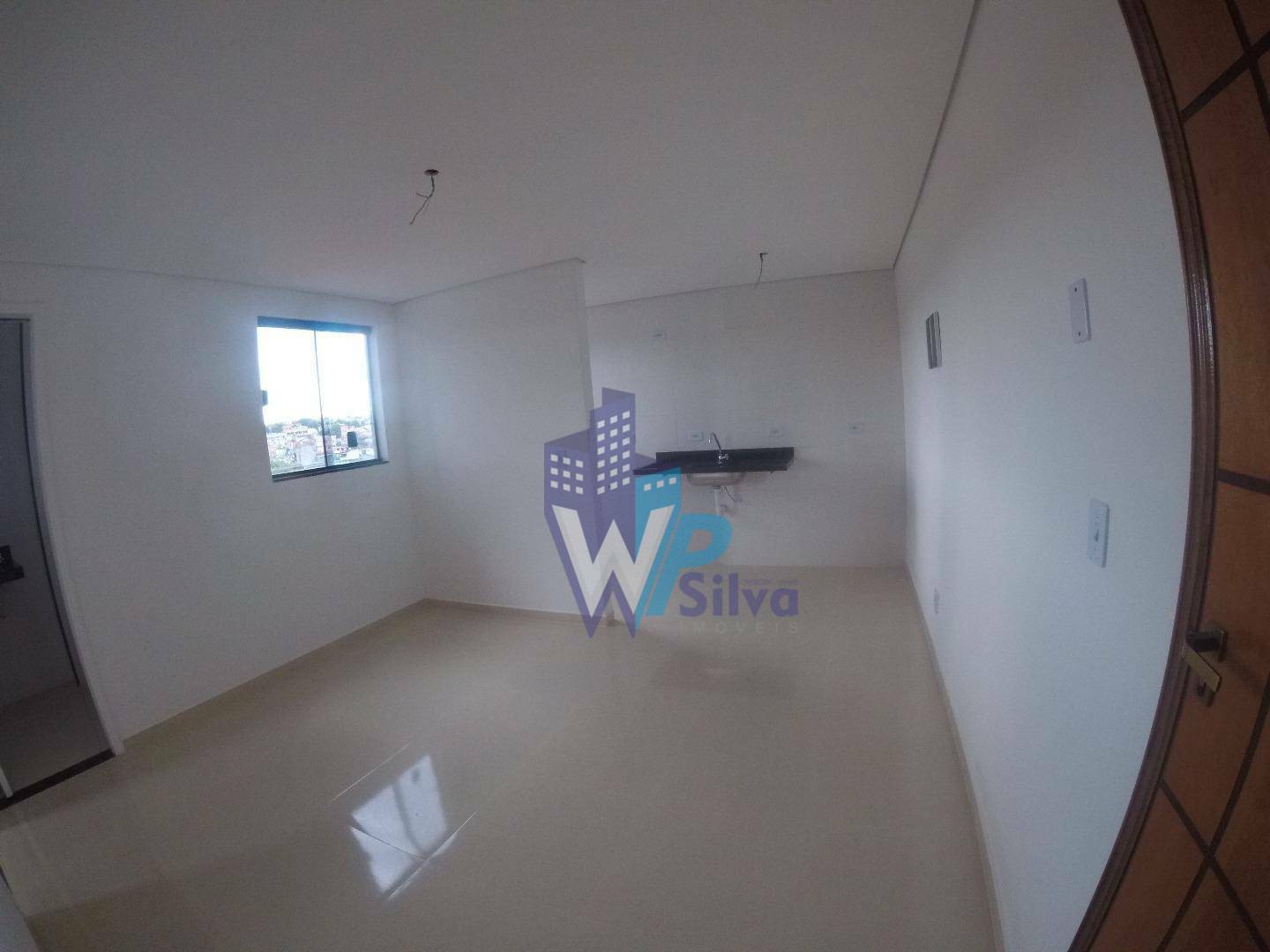 Apartamento à venda com 2 quartos, 42m² - Foto 2