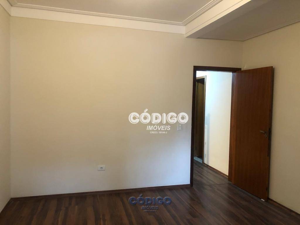 Sobrado à venda com 3 quartos, 170m² - Foto 2