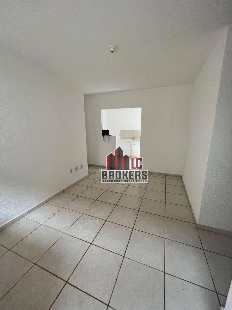 Apartamento para alugar com 2 quartos, 45m² - Foto 9