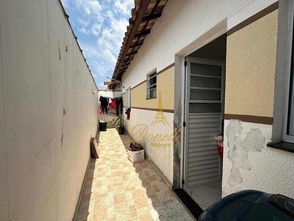 Casa à venda com 3 quartos, 55m² - Foto 17