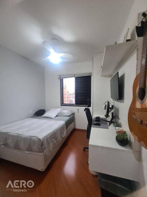 Apartamento à venda com 3 quartos, 130m² - Foto 13