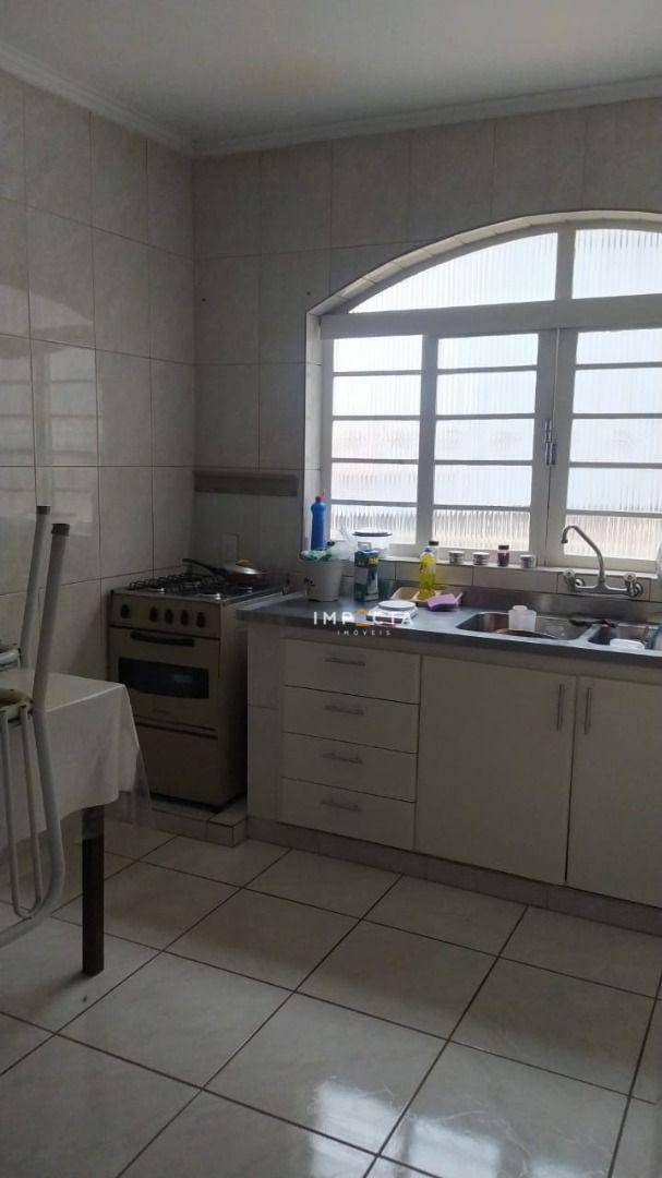 Casa à venda com 10 quartos, 500m² - Foto 28