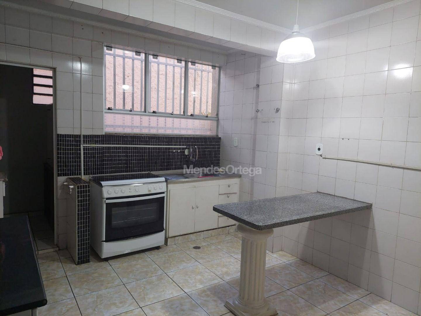 Apartamento à venda com 2 quartos, 77m² - Foto 3