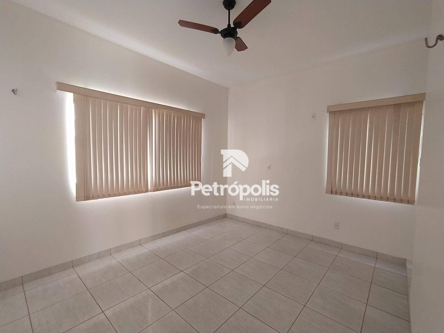 Sobrado à venda com 4 quartos, 370m² - Foto 7