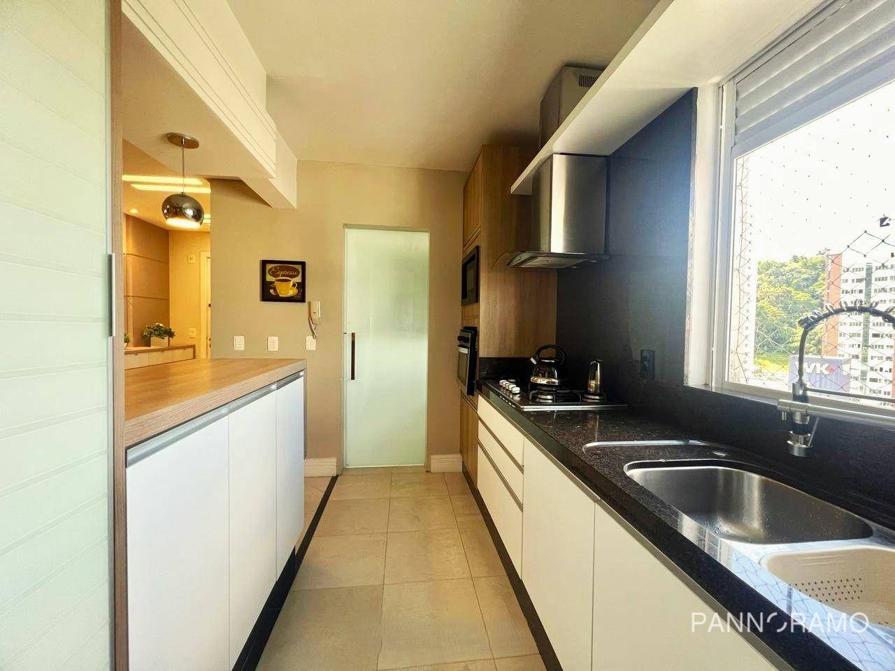 Apartamento à venda com 3 quartos, 97m² - Foto 4