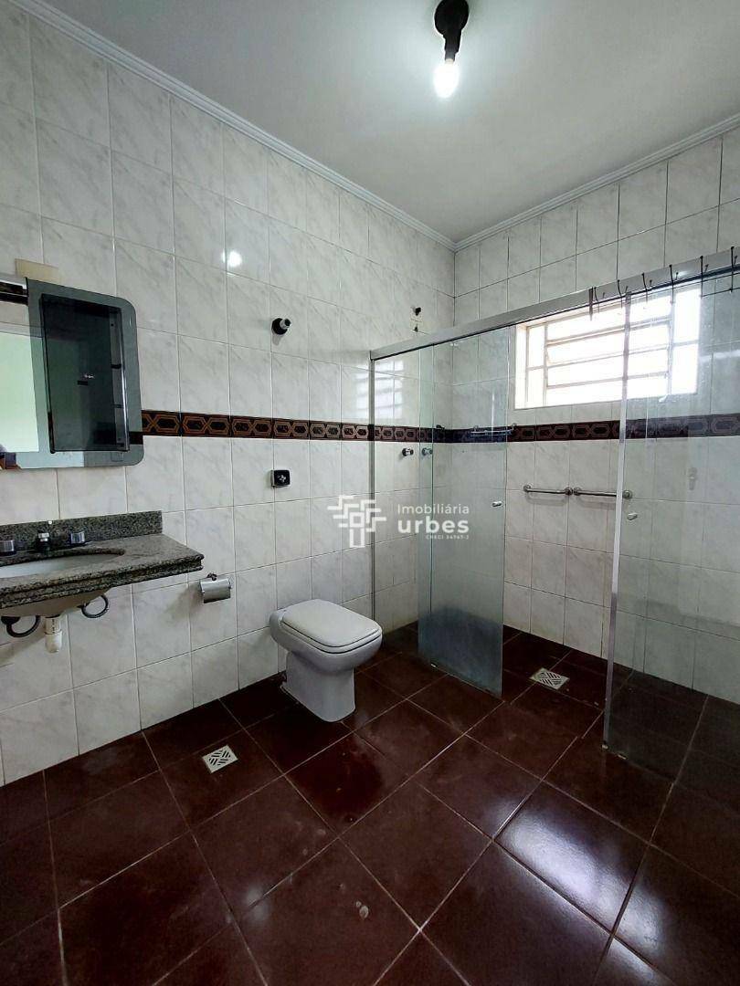 Casa para alugar com 4 quartos, 294m² - Foto 13