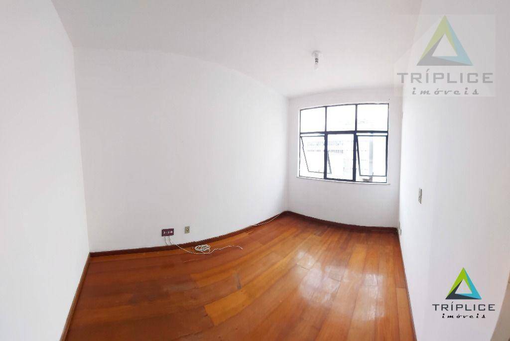 Apartamento à venda com 1 quarto, 40m² - Foto 11