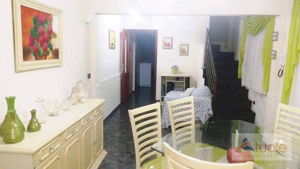 Casa à venda com 3 quartos, 189m² - Foto 8