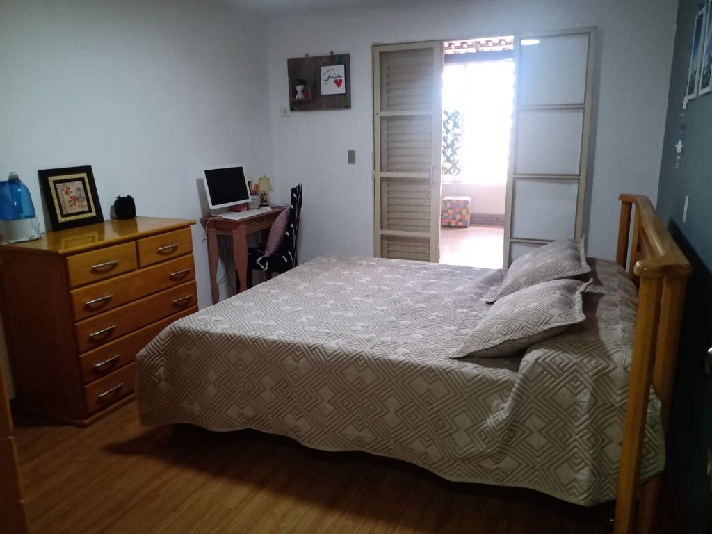 Sobrado à venda com 2 quartos, 158m² - Foto 12