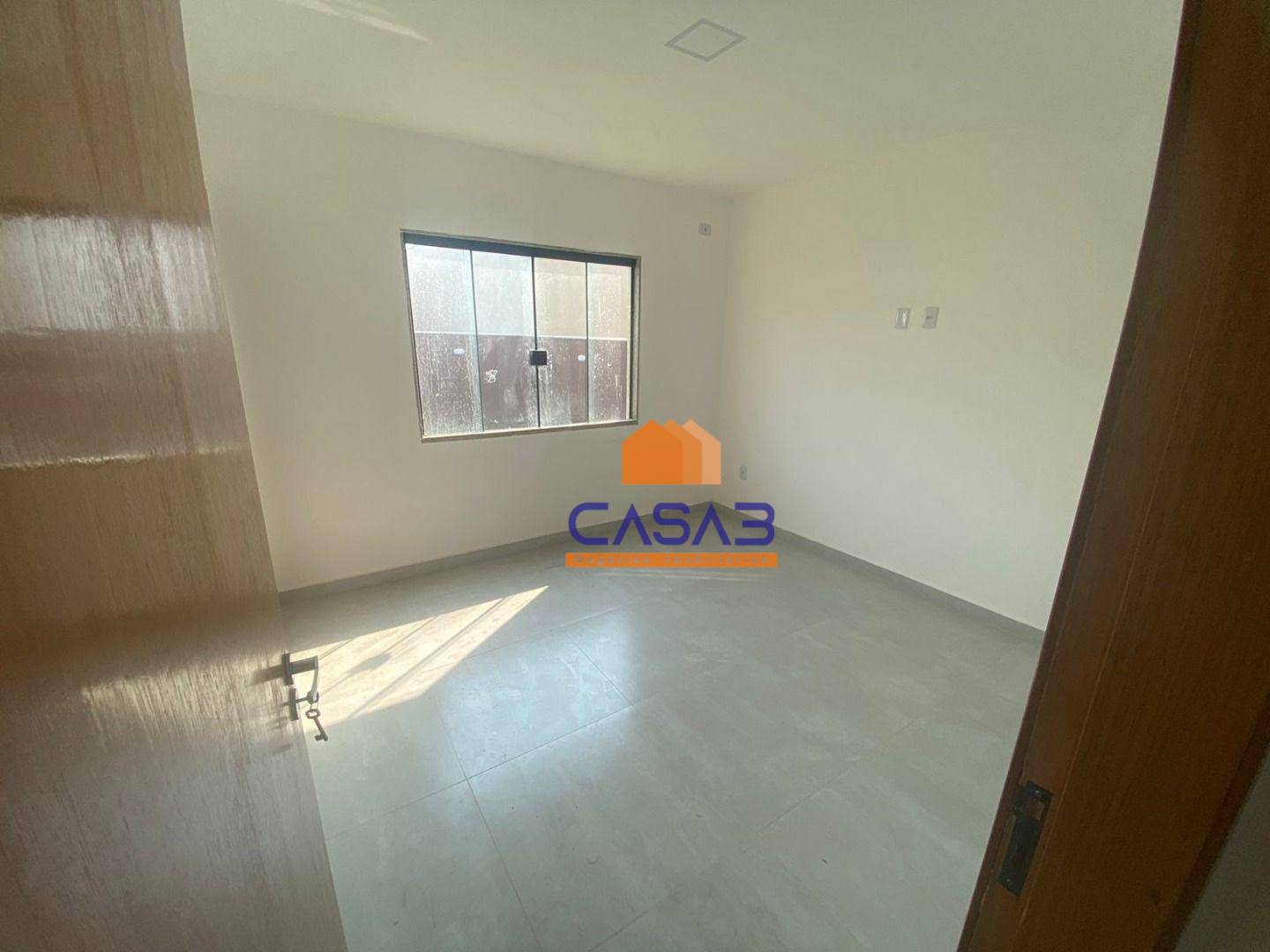 Casa à venda com 2 quartos, 70m² - Foto 7