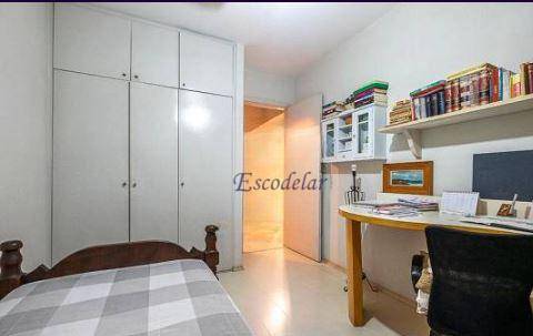 Apartamento à venda com 2 quartos, 70m² - Foto 29